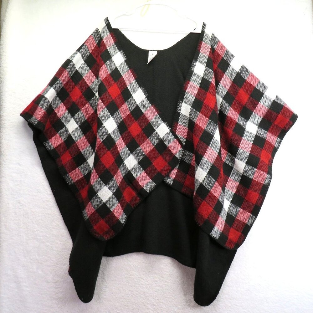 WOOLRICH Sweater Womens One Size Reversible Plaid Poncho‎ Cape Black Red Argyle